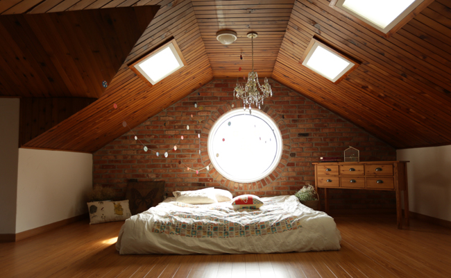 découvrez nos conseils et idées pour réussir l’aménagement de vos combles. optimisez l’espace sous les toits, gagnez en confort et valorisez votre maison grâce à des solutions sur mesure.