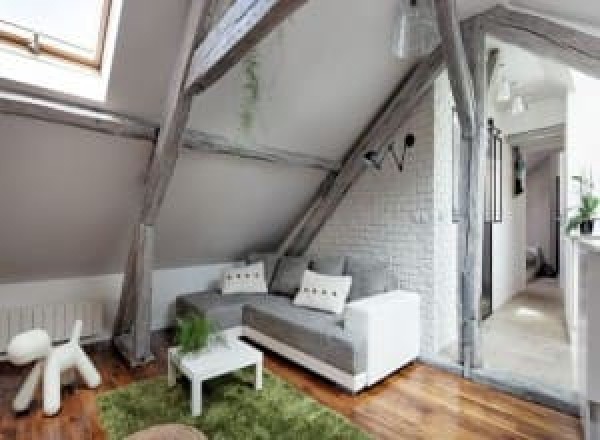 découvrez nos conseils et idées pour l’aménagement de combles de 60m2 : optimisation de l’espace, isolation, décoration et maximisation du confort pour transformer vos combles en pièce à vivre agréable.