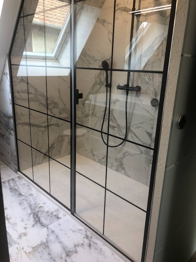 calculez facilement le budget de rénovation au m² : estimez vos coûts selon les travaux, matériaux utilisés et la surface à rénover. conseils pour bien budgétiser votre projet.