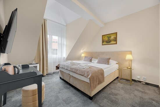 trouvez facilement une chambre pas chère pour vos séjours, voyages ou déplacements. profitez de tarifs attractifs, d'offres spéciales et d'un large choix d'hébergements confortables adaptés à tous les budgets.