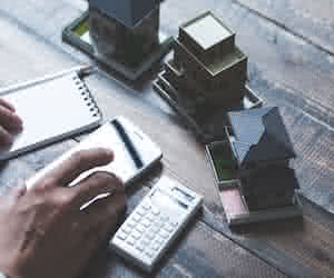 découvrez tout ce qu'il faut savoir sur le coût de rénovation : tarifs moyens, conseils pour estimer votre budget, et astuces pour optimiser vos dépenses et réussir vos travaux en toute sérénité.