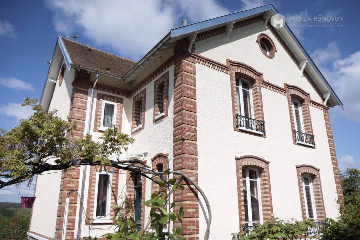 découvrez le coût moyen au m2 pour une rénovation en france. estimez votre budget travaux et obtenez des conseils pour maîtriser vos dépenses selon le type de rénovation.