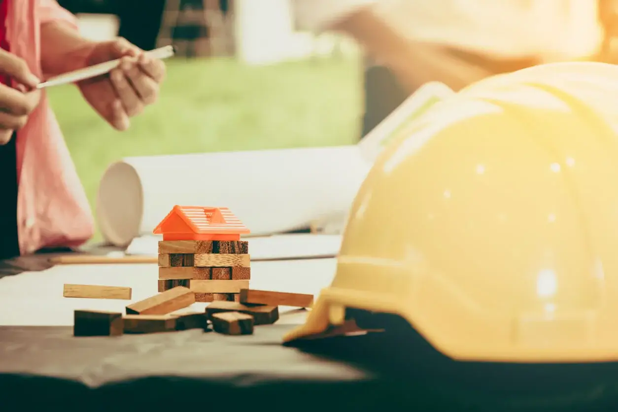 découvrez le coût moyen au m2 pour la rénovation d'une maison, les facteurs qui influencent le prix, et obtenez des conseils pour estimer votre budget en toute sérénité.