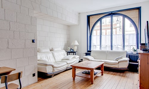 découvrez comment estimer le coût de rénovation au m² en france : prix moyens, facteurs influençant le budget, astuces pour bien préparer vos travaux et éviter les mauvaises surprises.