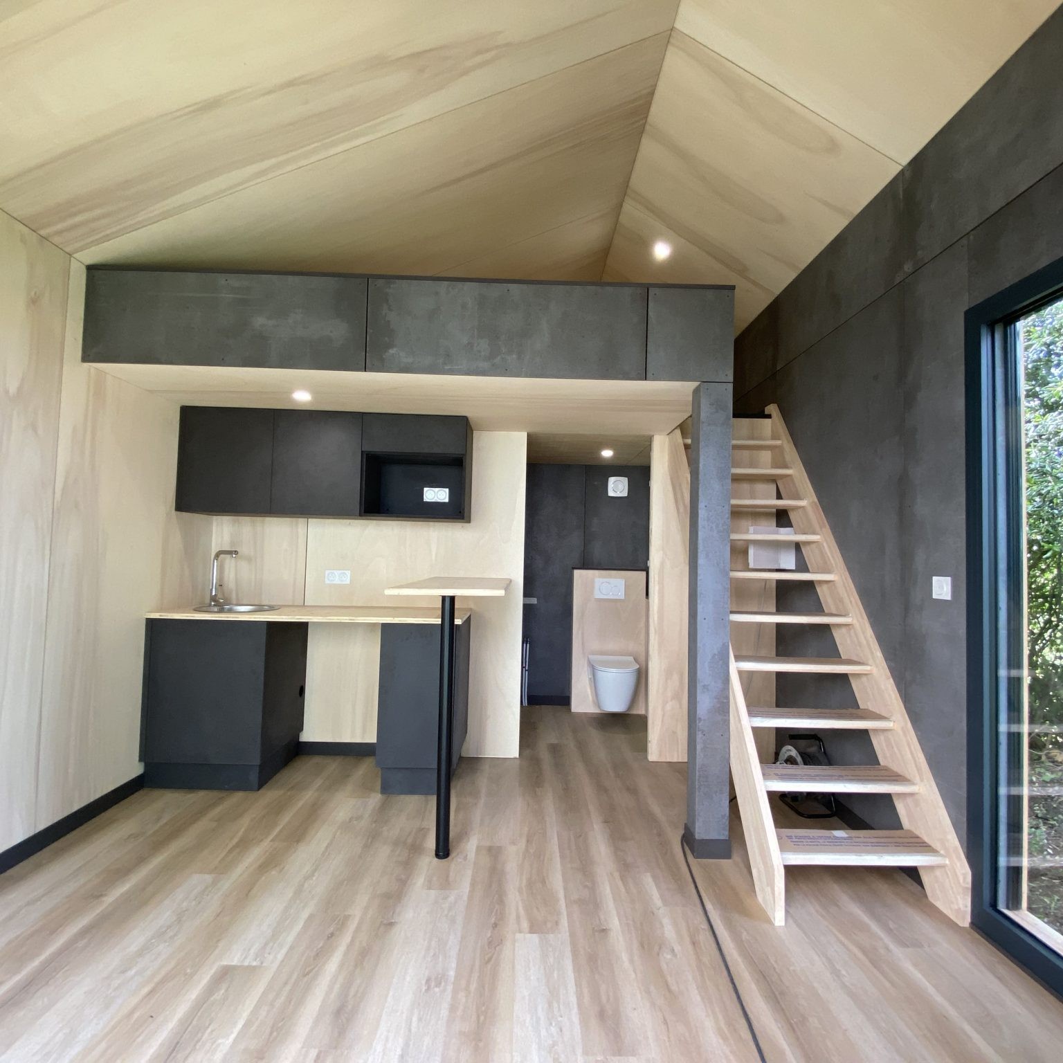 découvrez le coût moyen d'un studio de 20m2, les critères qui influencent le prix, et nos conseils pour louer ou acheter au meilleur tarif selon votre ville.