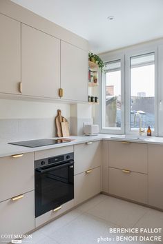 découvrez une cuisine épurée à bagneux, alliant design moderne et fonctionnalité. inspirez-vous de nos idées pour un espace lumineux et harmonieux, parfaitement adapté à votre style de vie.