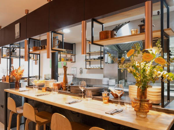 découvrez une cuisine moderne et tendance à paris 75005 : idées déco, conseils d’aménagement et inspirations pour une pièce fonctionnelle et élégante au cœur du 5e arrondissement.