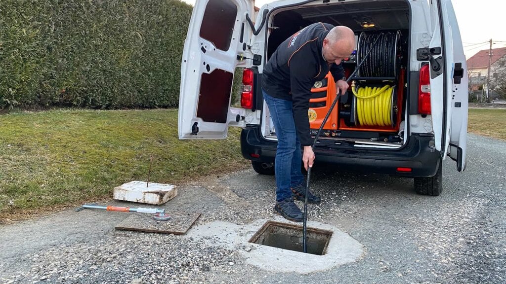vous cherchez un service de dégorgement wc à 77580 ? nos experts interviennent rapidement pour déboucher vos toilettes et assurer un fonctionnement optimal. contactez-nous dès maintenant pour une intervention efficace !