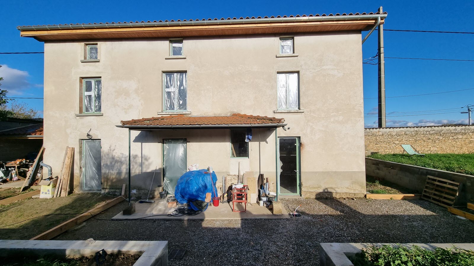 découvrez comment réaliser des économies lors de la rénovation de votre maison grâce à nos conseils pratiques, astuces financières et aides disponibles. optimisez vos travaux et réduisez vos dépenses tout en améliorant votre logement !