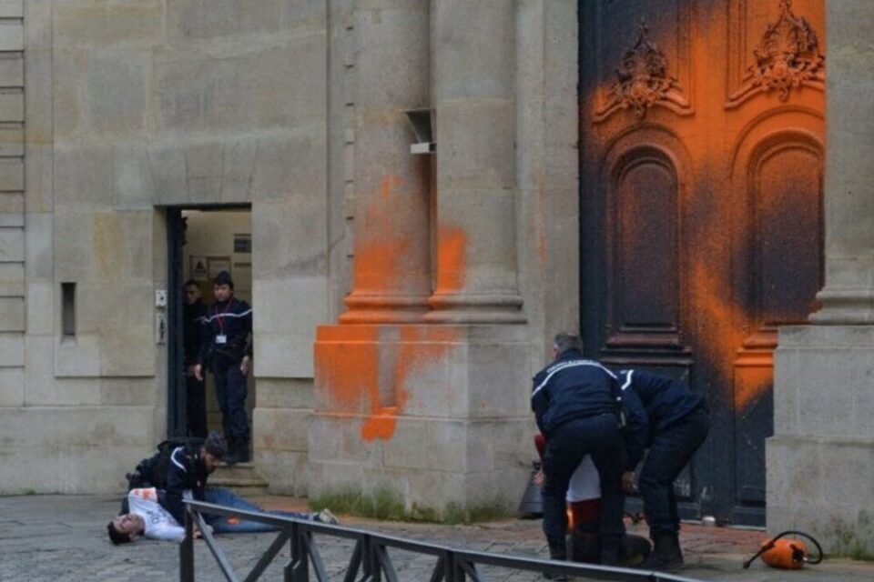 besoin d’un entretien après rénovation à paris 75010 ? profitez d’un service de nettoyage professionnel pour un logement impeccable et sain après vos travaux, adapté à vos besoins.