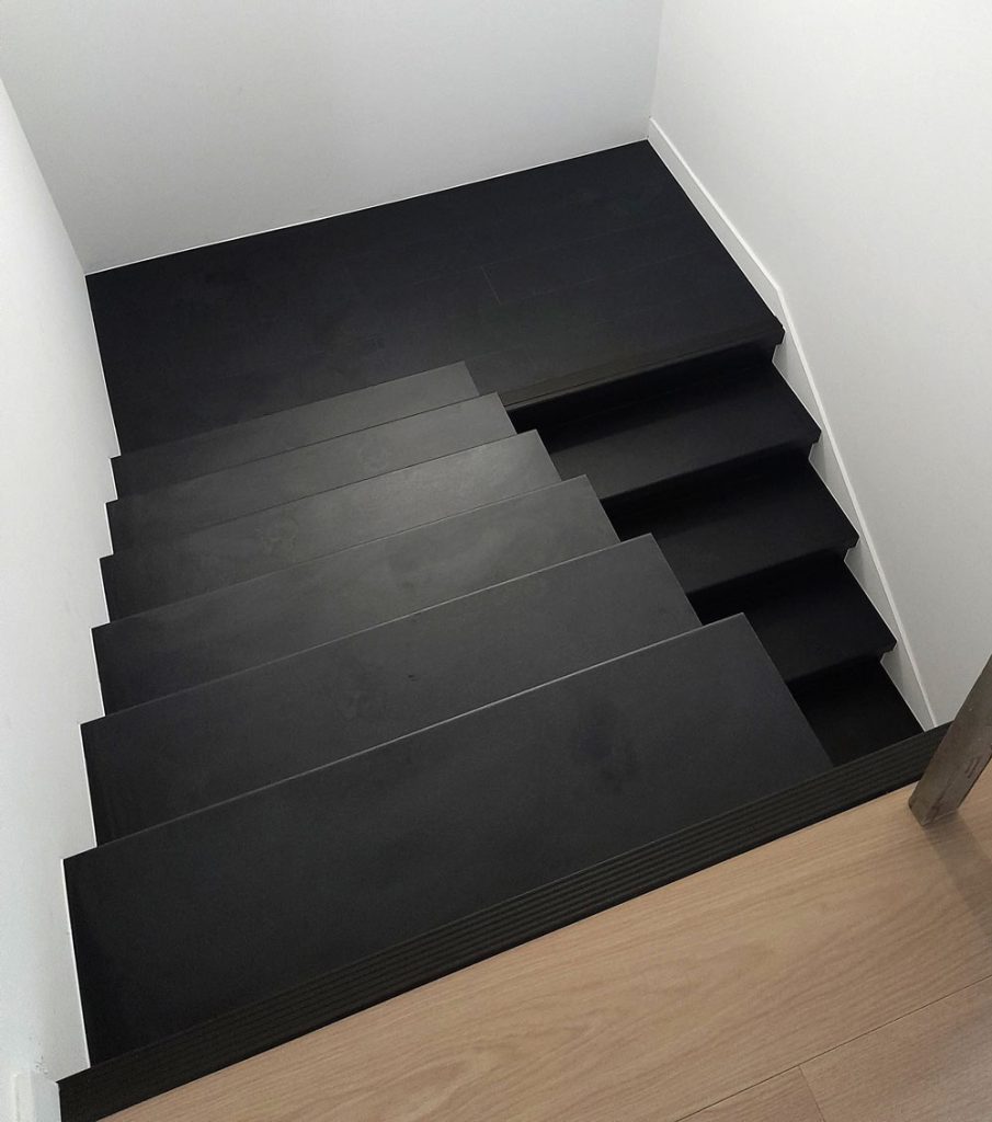 découvrez les différents matériaux d'escalier, les fourchettes de prix et des idées inspirantes pour concevoir un escalier adapté à votre espace et à votre budget.