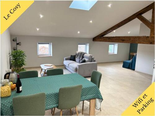 découvrez nos idées et conseils pour transformer votre grenier en un espace cosy et chaleureux, parfait pour la détente ou un cocon personnalisé.