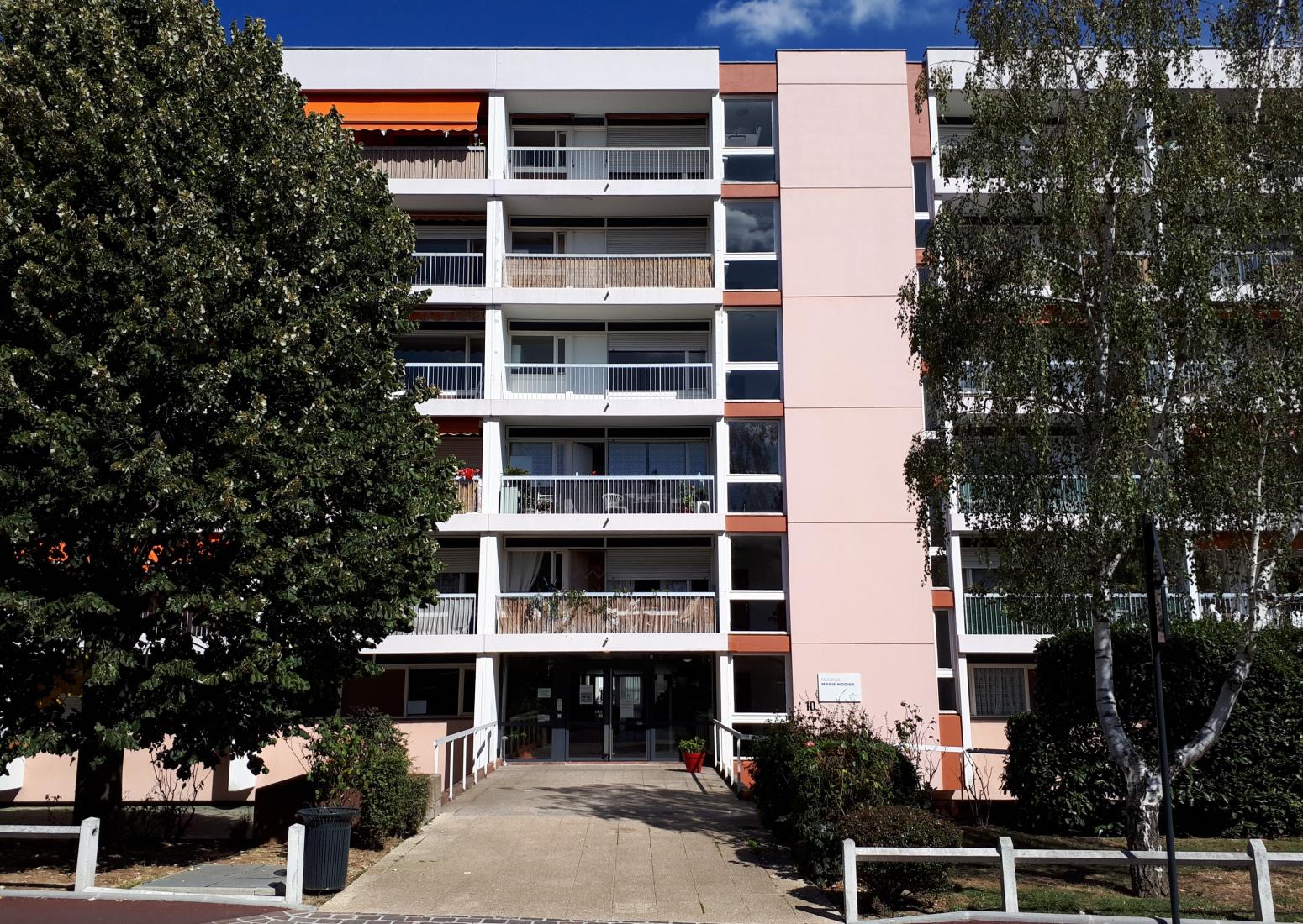 améliorez le confort et l'efficacité énergétique de votre maison à fontenay-aux-roses grâce à des solutions d'isolation performantes. bénéficiez d'une expertise locale pour des travaux durables et adaptés à vos besoins.