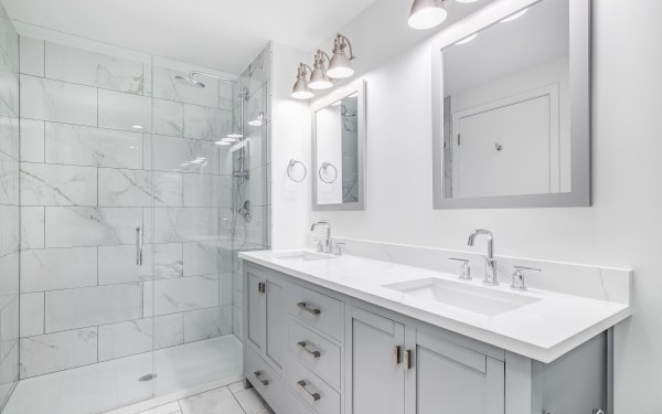 confiez la pose de votre salle de bain à des professionnels. installation sur-mesure, respect des délais, finitions soignées : faites appel à un expert pour une salle de bain clé en main.