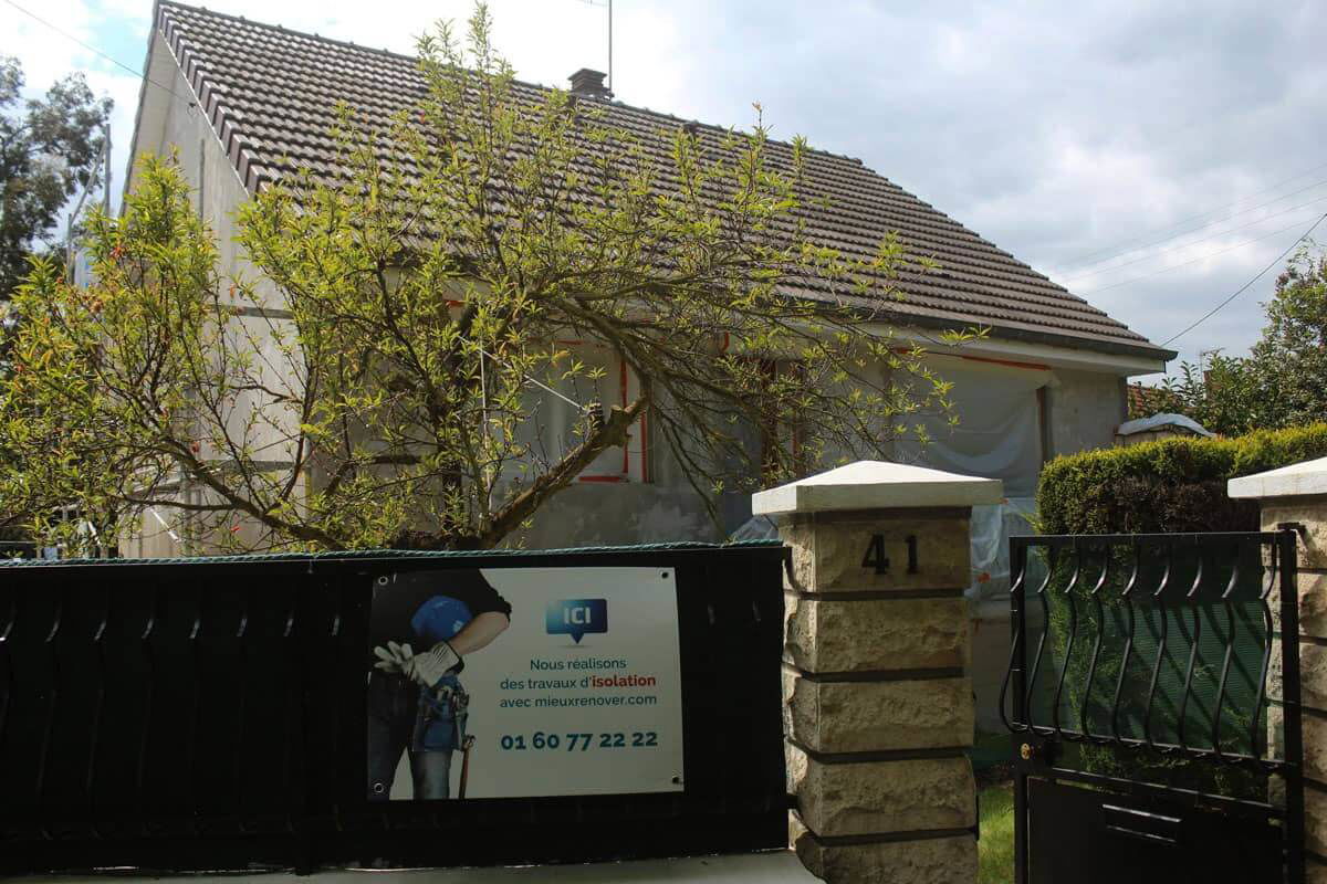 découvrez comment estimer le prix au m2 pour la rénovation de votre logement, avec des conseils et les fourchettes de tarifs selon les travaux à réaliser.