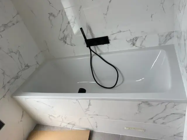 découvrez comment estimer le prix de la rénovation d'une salle de bain de 5m2. obtenez des conseils pour établir votre budget et réussir vos travaux au meilleur coût.