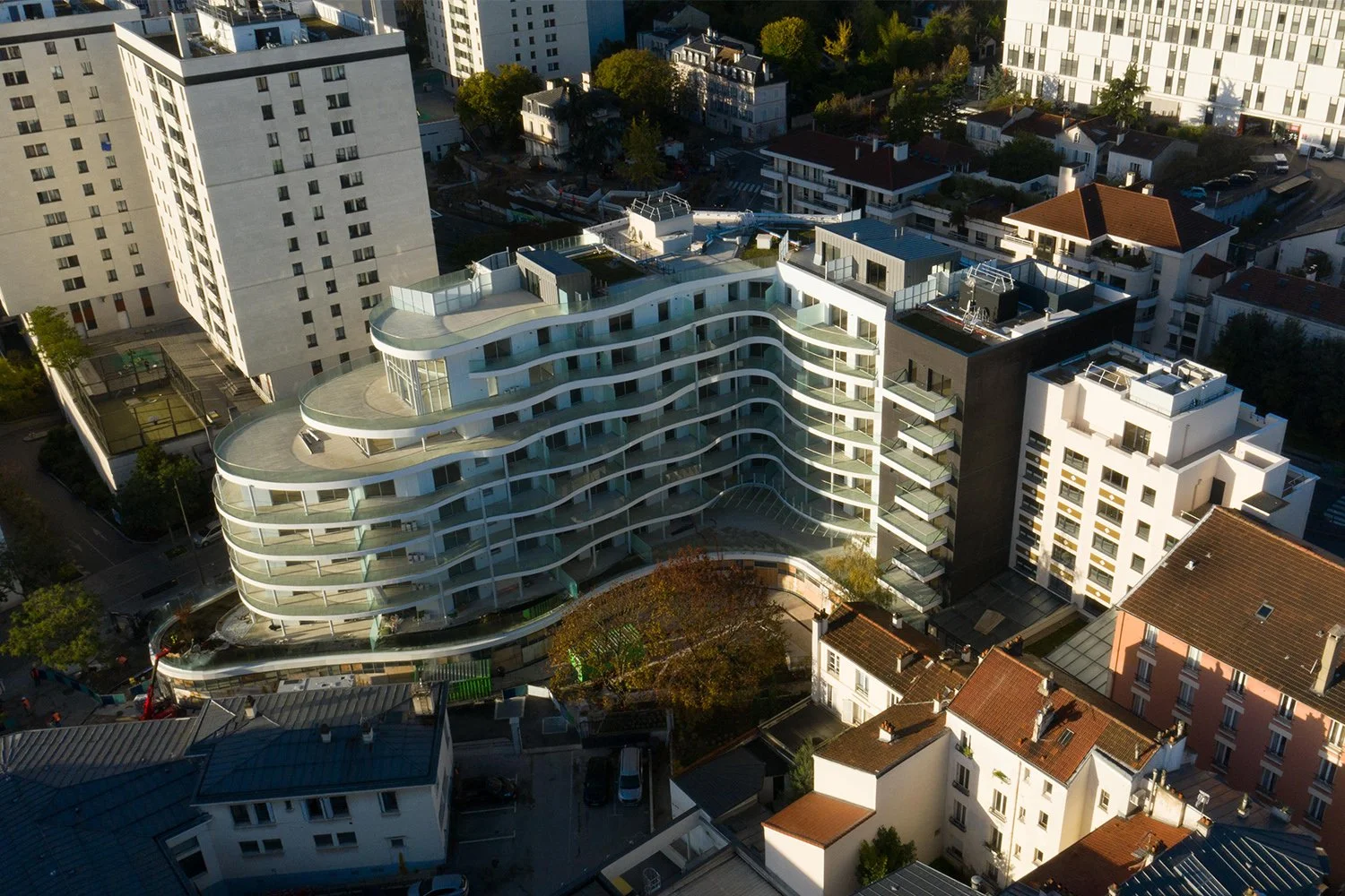 découvrez nos solutions de réaménagement immobilier à suresnes : valorisez votre bien, optimisez vos espaces et profitez d’un accompagnement sur mesure pour tous vos projets immobiliers résidentiels ou professionnels.