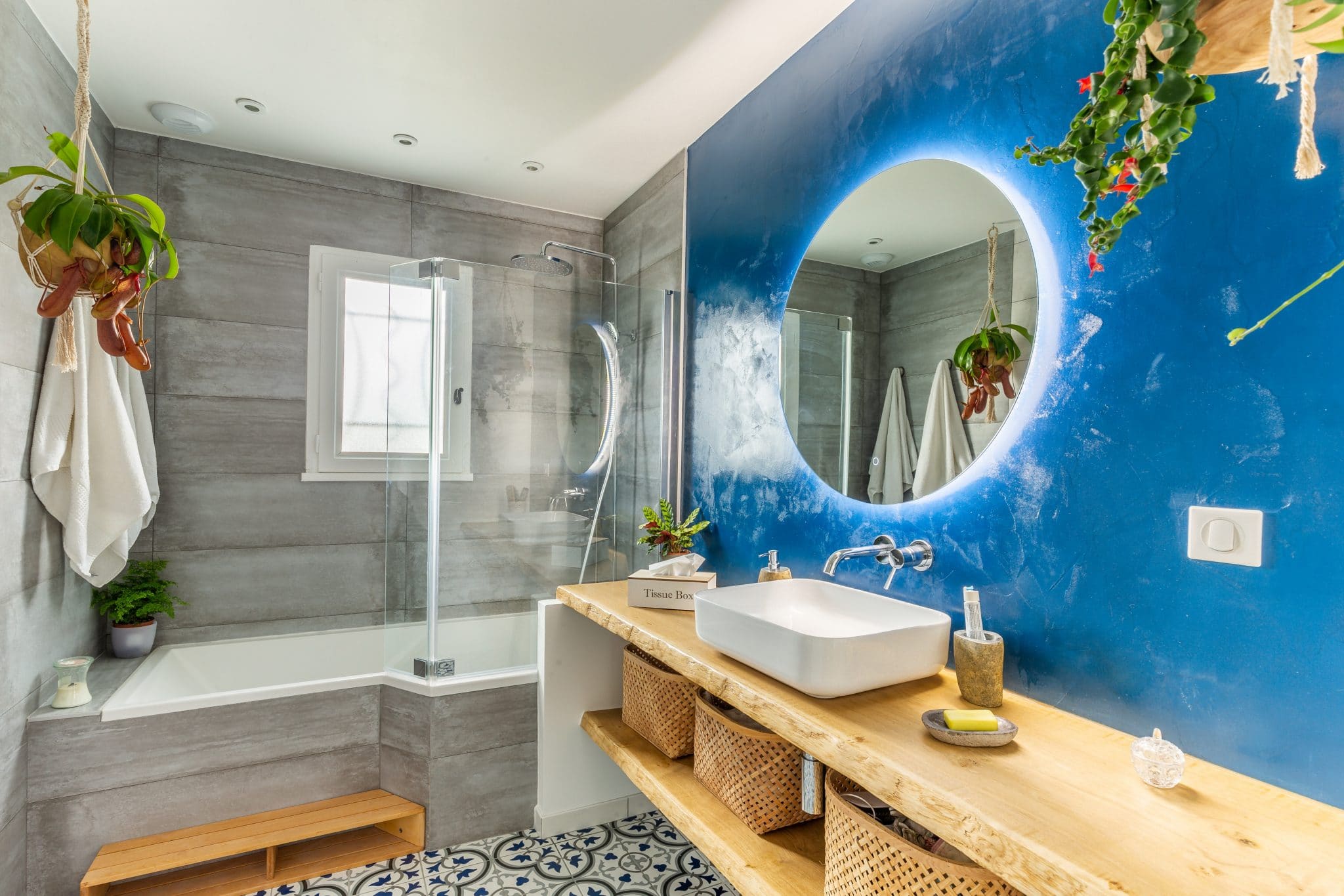 redonnez vie à votre salle de bain grâce à une refonte complète ! découvrez nos conseils, idées de design et solutions pratiques pour transformer votre espace en un lieu moderne, fonctionnel et esthétique.