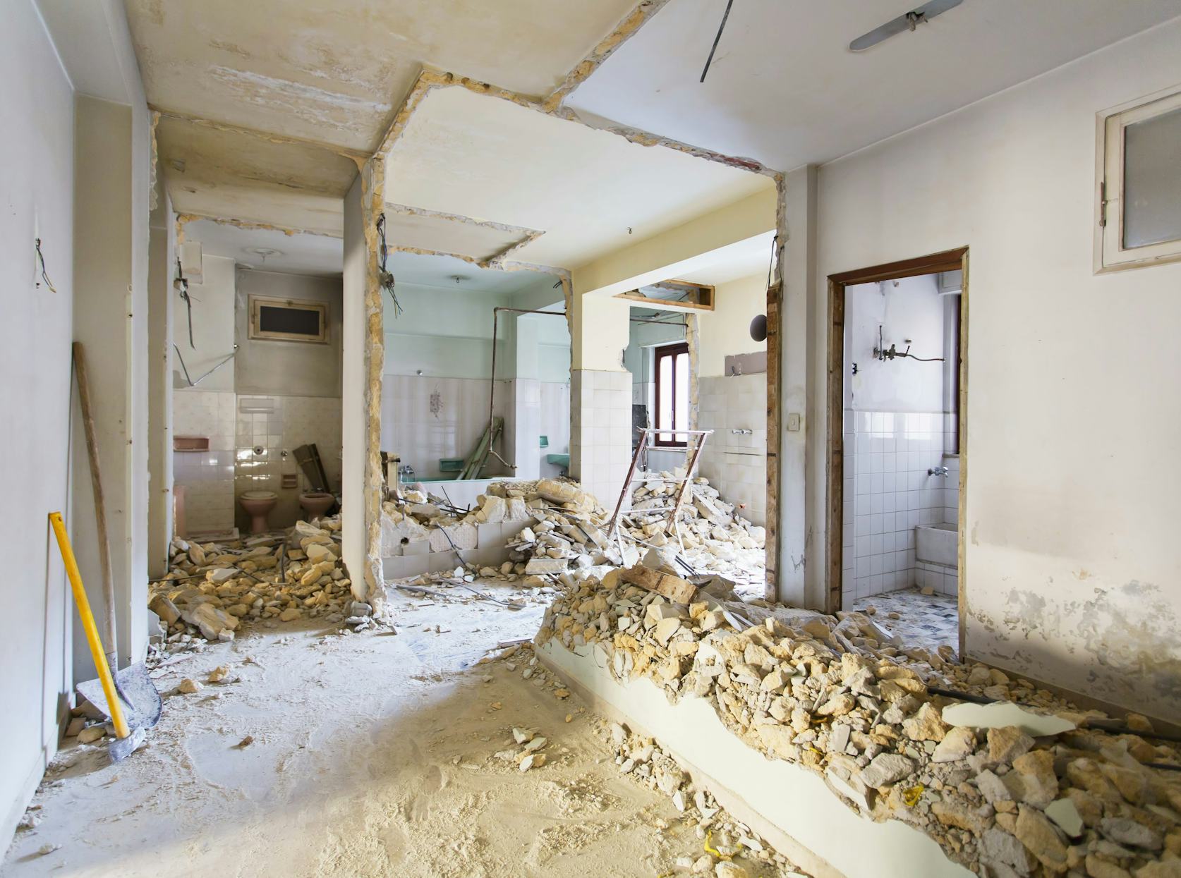 vous souhaitez rénover votre appartement ? découvrez nos conseils et astuces pour réussir la rénovation de votre intérieur, optimiser l'espace et augmenter la valeur de votre bien.