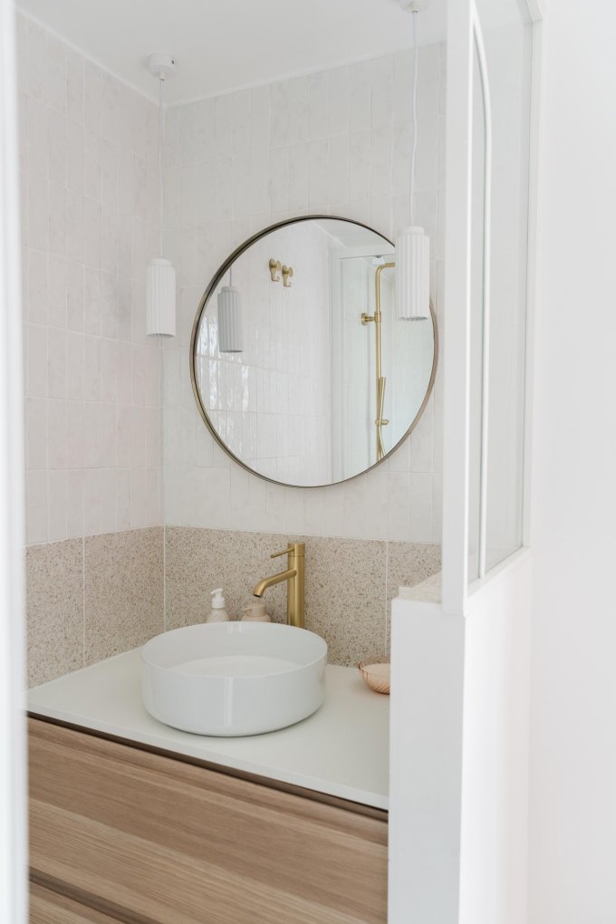 découvrez nos conseils et astuces pour réussir la rénovation complète d’un appartement de 45m2 : optimisation de l’espace, choix des matériaux et estimation du budget pour un intérieur moderne et fonctionnel.