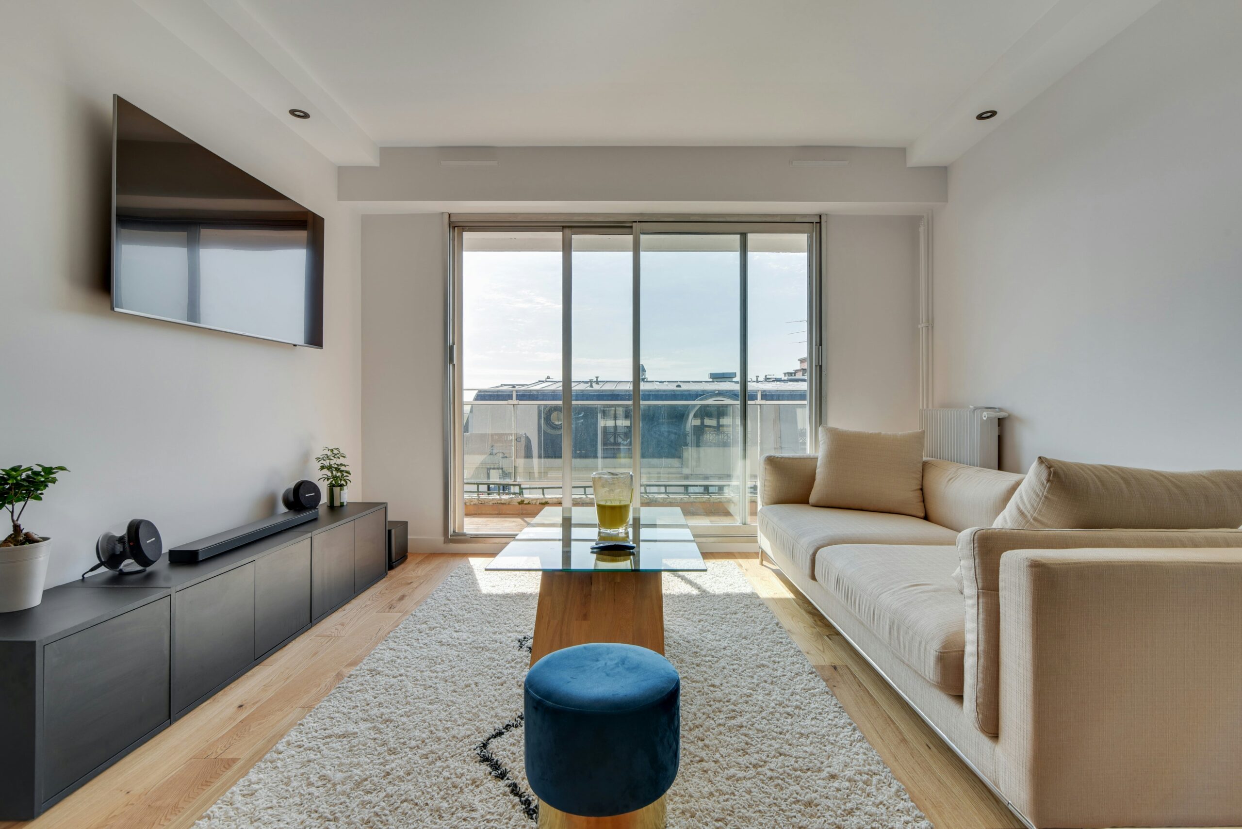 confiez la rénovation de votre appartement à garches à nos experts. bénéficiez d’un accompagnement sur mesure, de devis gratuits et de solutions modernes pour valoriser votre bien immobilier.