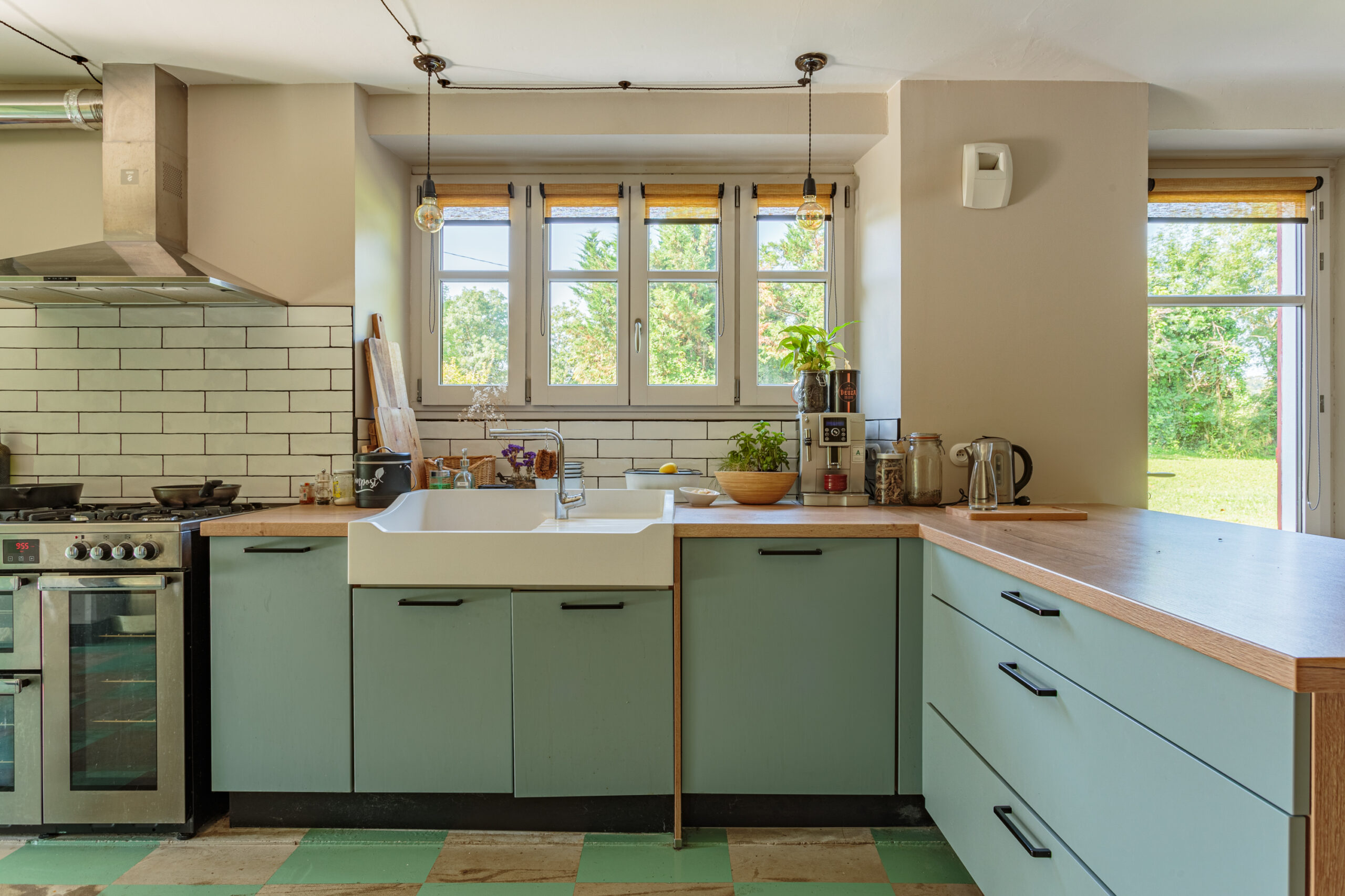 confiez votre rénovation de cuisine à bois-colombes à des professionnels expérimentés. modernisez votre espace avec des solutions sur mesure, de la conception à la pose. devis gratuit et conseils personnalisés.