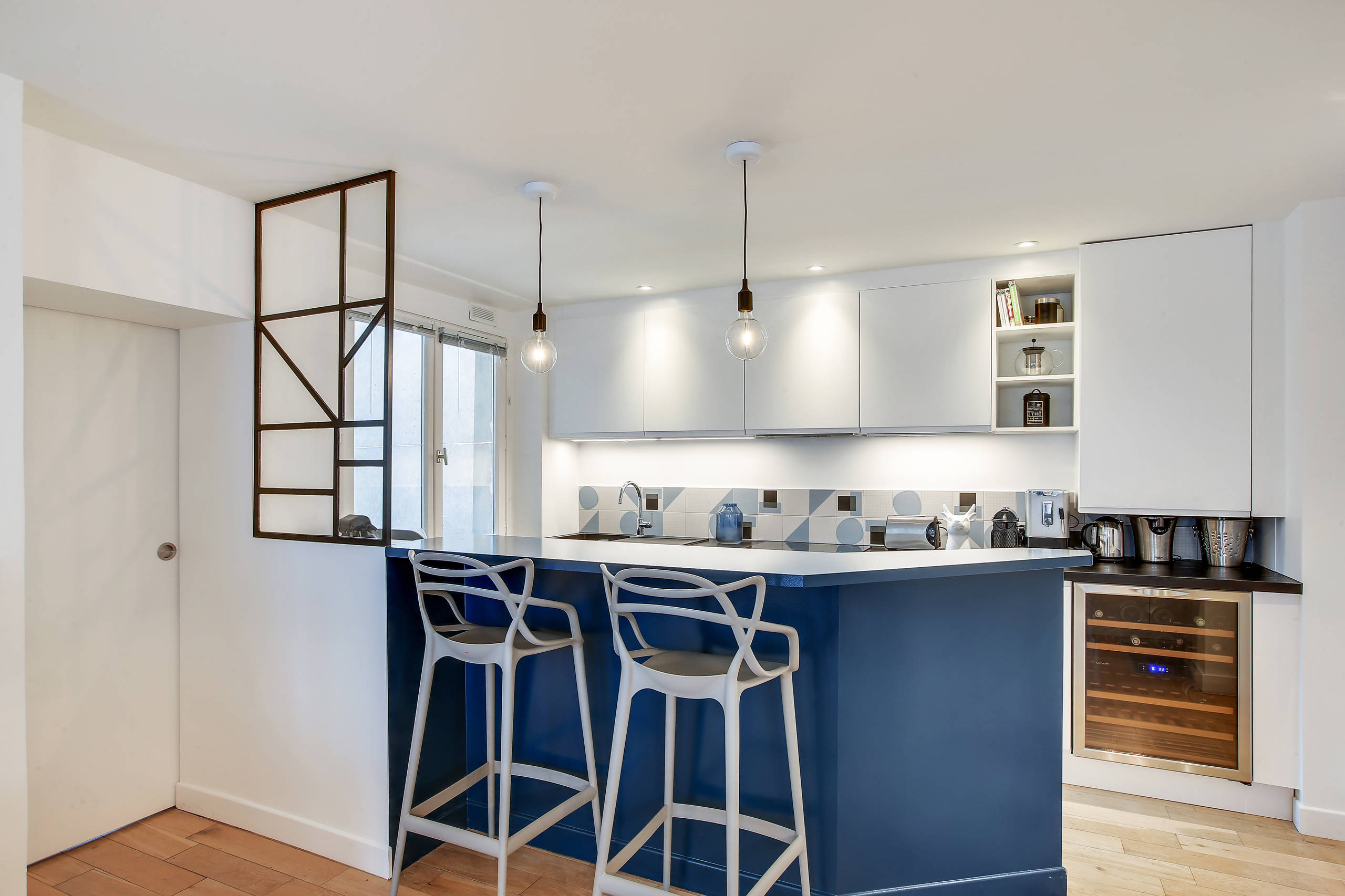 confiez la rénovation de votre cuisine ouverte à clamart à des experts. design moderne, optimisation de l’espace et finitions de qualité pour une cuisine conviviale et fonctionnelle.