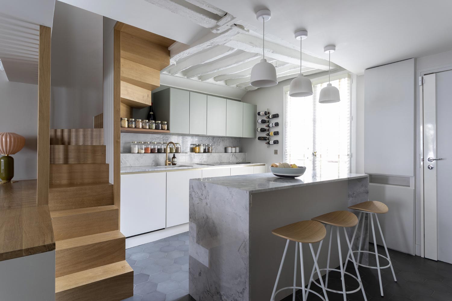 confiez la rénovation de votre cuisine à des experts à paris 75003. transformez votre espace avec des solutions sur mesure, moderne et fonctionnelles. devis gratuit !