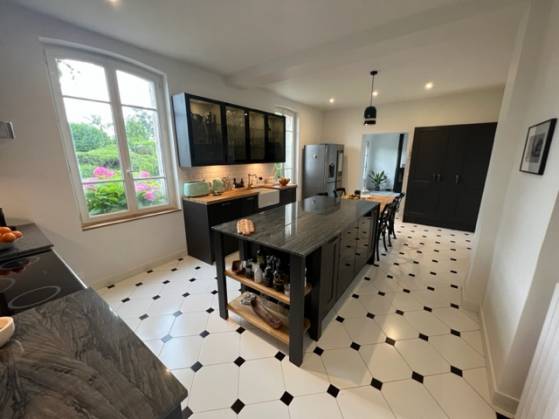 entreprise spécialisée en rénovation de cuisine à paris 75020 : conception sur mesure, travaux de qualité, devis gratuit et accompagnement personnalisé pour transformer votre espace culinaire.