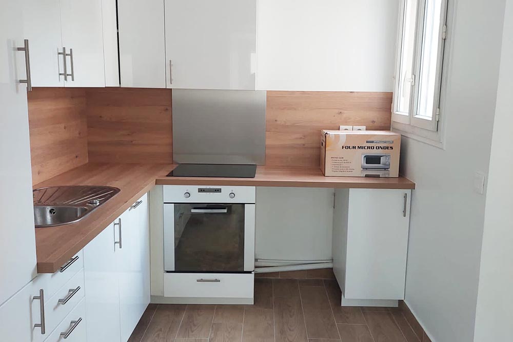 confiez la rénovation de votre cuisine à suresnes à des experts. modernisez votre espace avec des solutions sur mesure pour un résultat esthétique et fonctionnel. devis gratuit et accompagnement personnalisé.