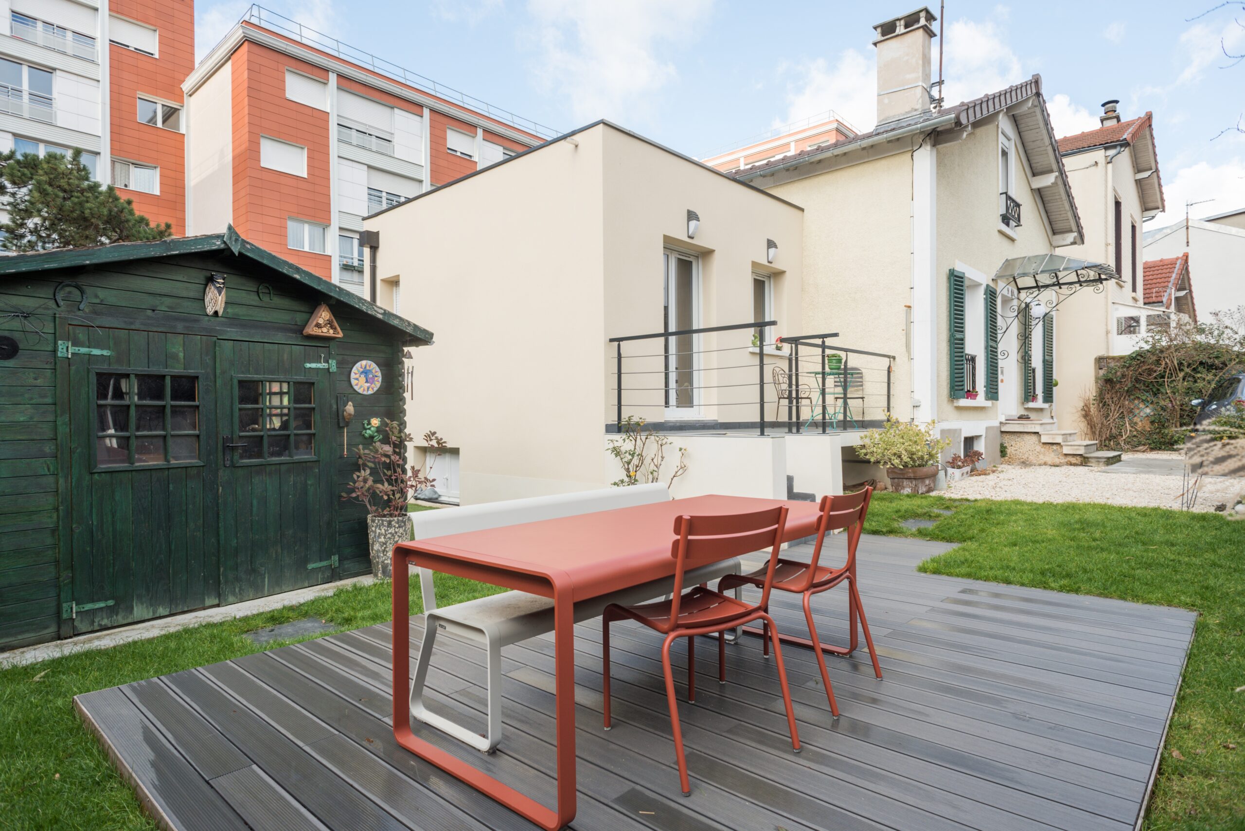 transformez votre maison à la garenne-colombes grâce à nos services de rénovation habitat. conseils personnalisés, travaux de qualité, accompagnement complet pour tous vos projets.