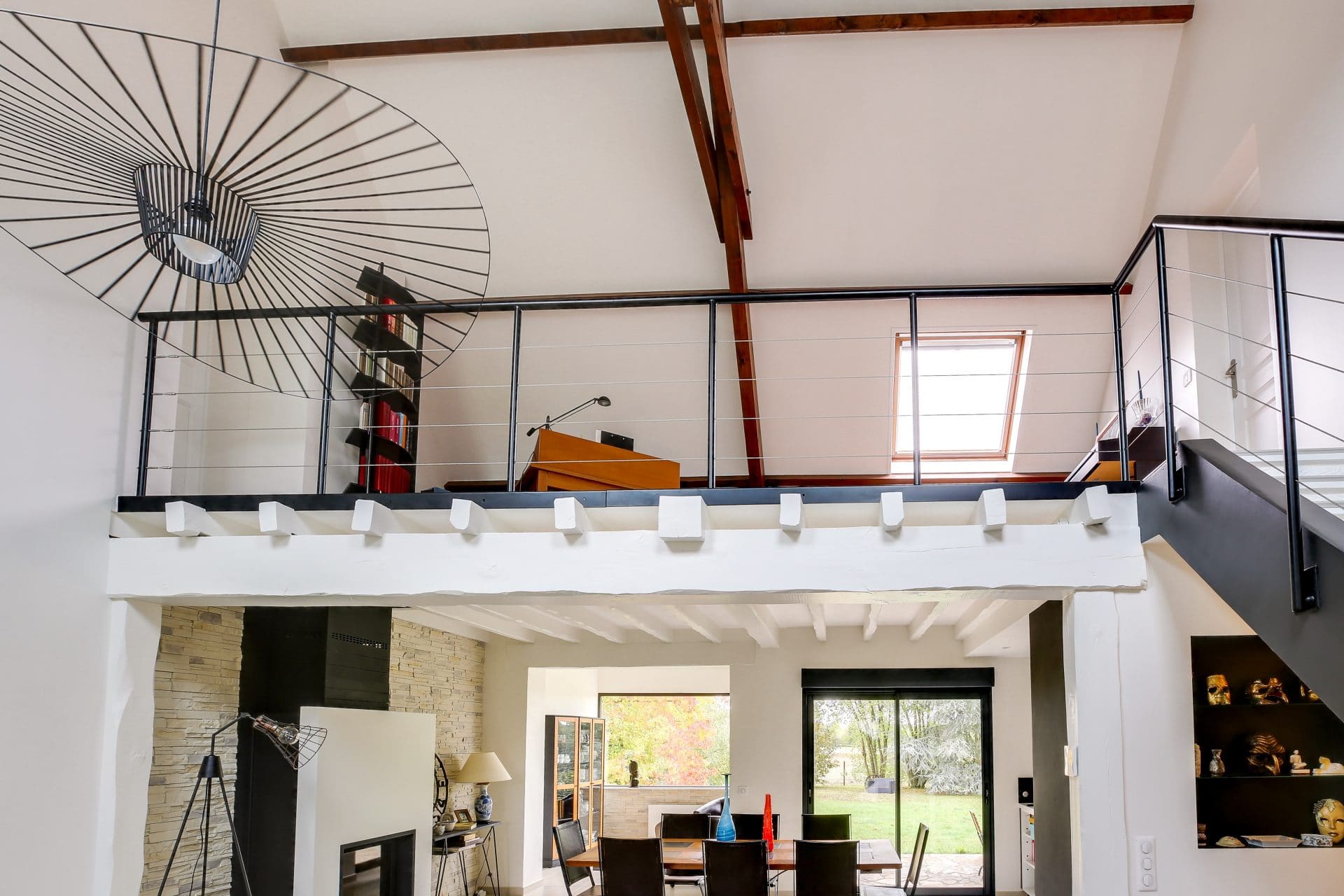 découvrez nos conseils et astuces pour réussir votre rénovation intérieure : idées déco, choix des matériaux, budget et étapes clés pour transformer votre espace de vie.