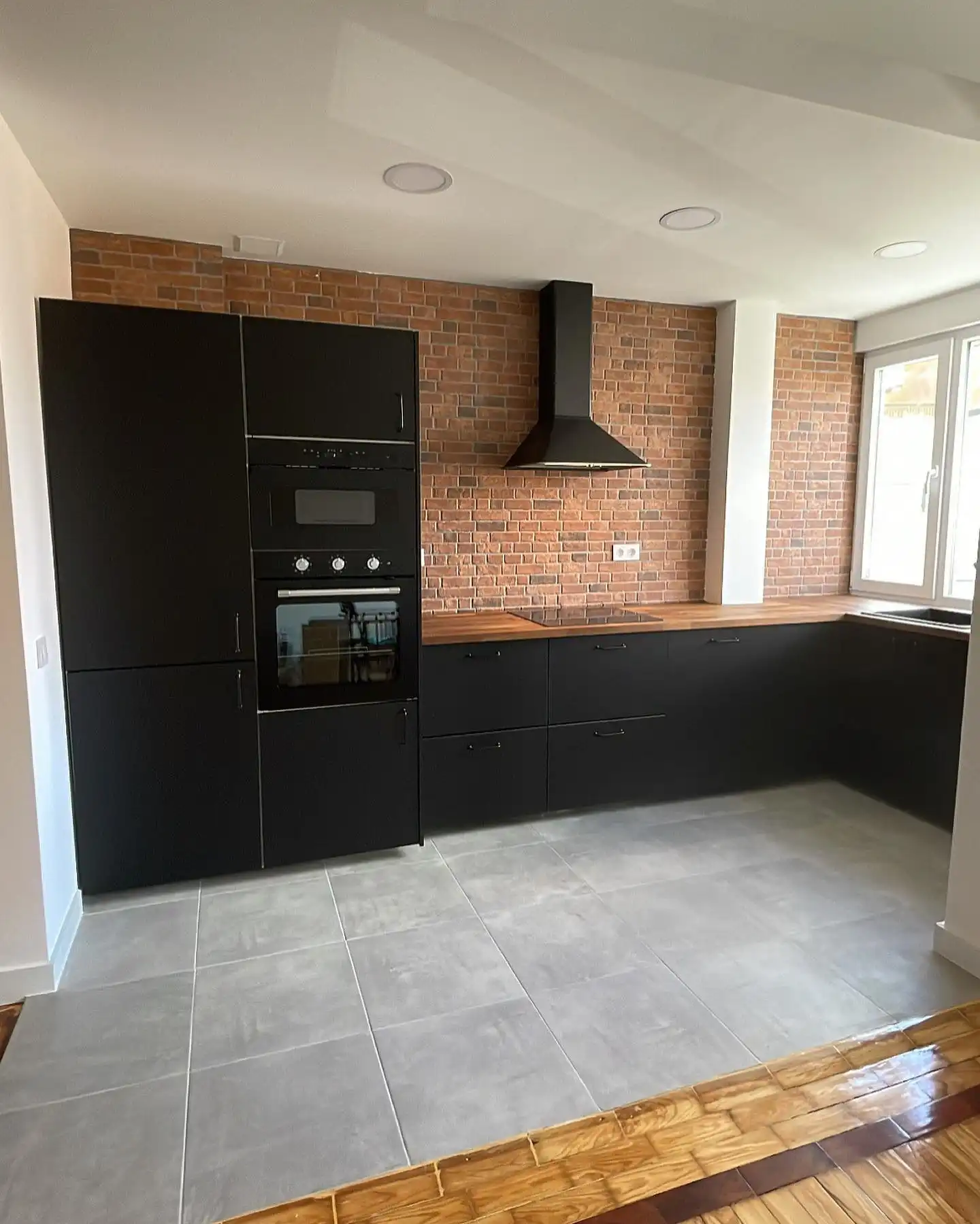 confiez votre rénovation intérieure à suresnes à des professionnels qualifiés. aménagement, décoration, agencement : un accompagnement sur-mesure pour transformer votre intérieur selon vos envies.