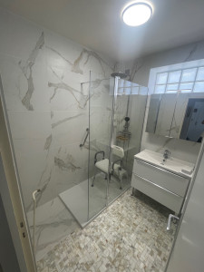 confiez votre rénovation intérieure à suresnes à des experts ! transformez votre maison ou appartement avec des travaux de qualité : peinture, aménagement, sols, cuisine, salle de bain. devis gratuit et accompagnement personnalisé.