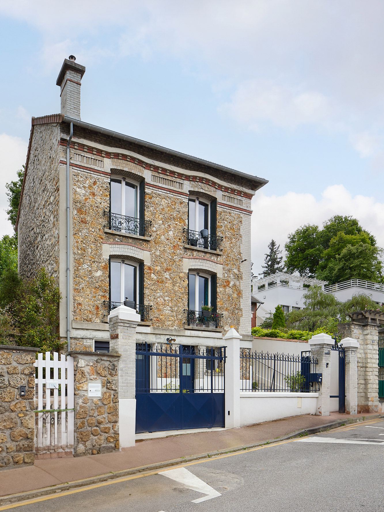 découvrez nos services de rénovation intérieure à ville-d'avray : transformation complète de votre espace, conseils personnalisés et travaux de qualité pour un intérieur à votre image.