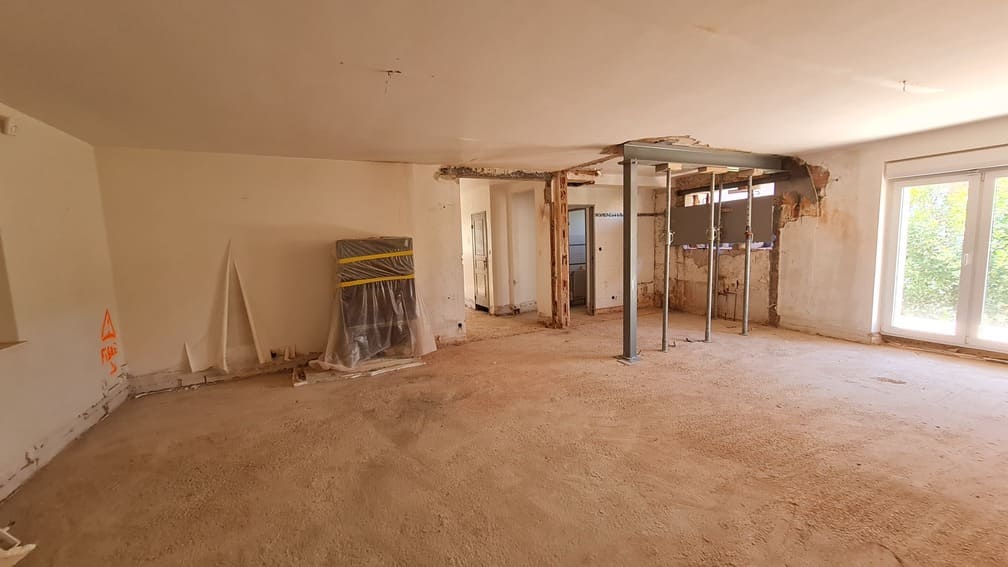 découvrez nos conseils et services professionnels pour la rénovation de murs porteurs : techniques, sécurité, démarches légales et solutions adaptées à votre projet de rénovation.