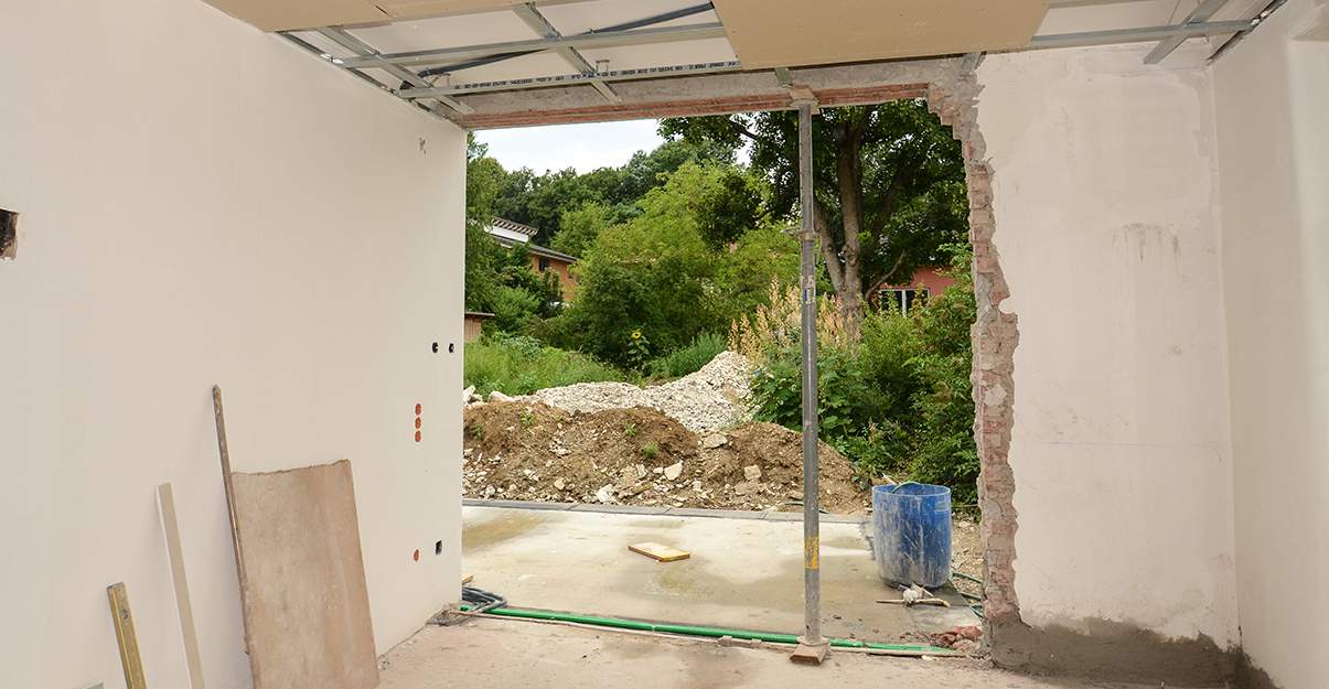découvrez nos conseils et solutions pour la rénovation d’un mur porteur : techniques, sécurité, étapes et coûts à prévoir pour transformer votre espace tout en respectant la structure de votre habitation.