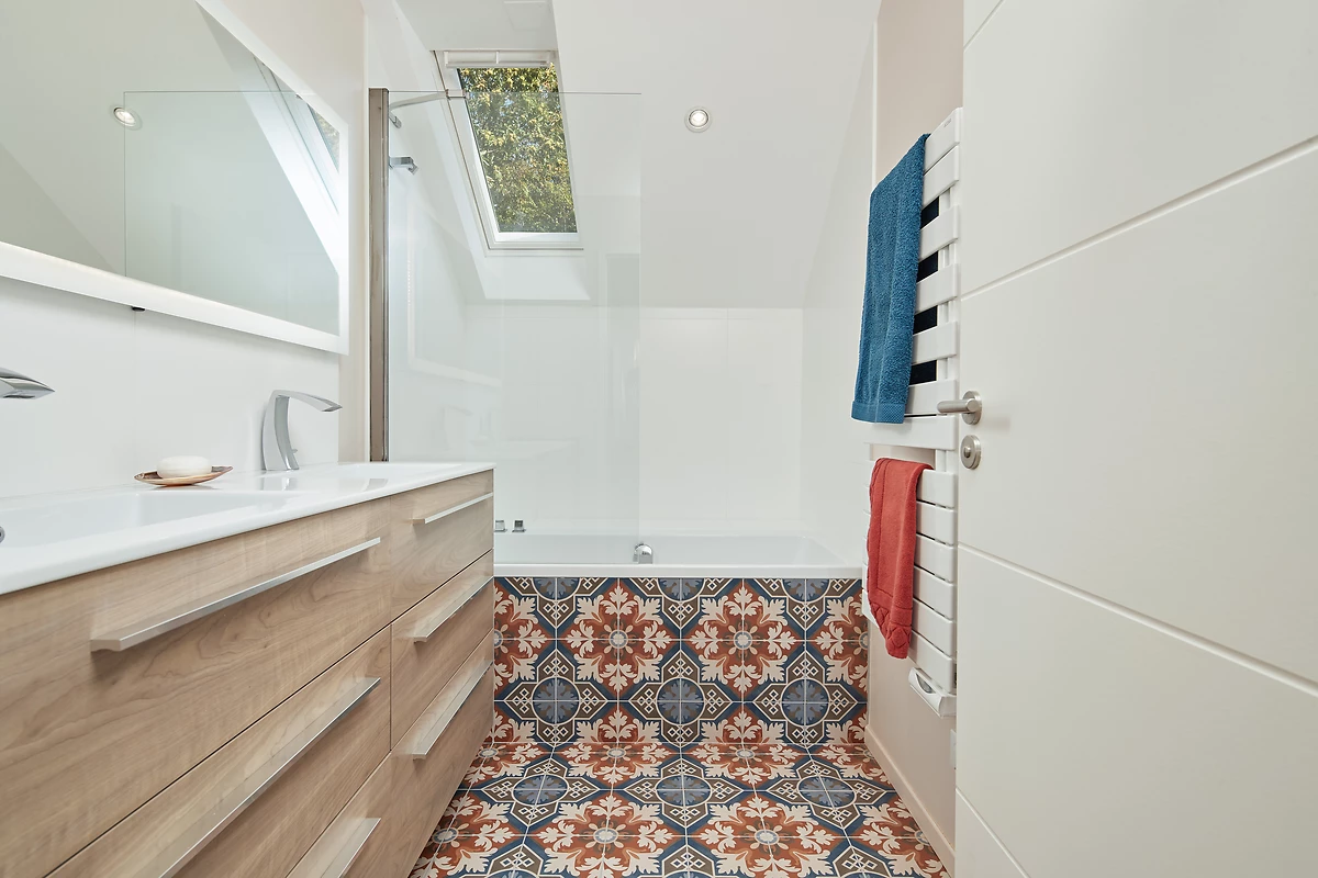 découvrez nos astuces et conseils pour une rénovation de salle de bain économique, sans compromis sur le style et la qualité. transformez votre espace à petit prix !