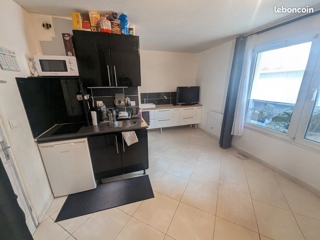 découvrez nos conseils et idées pour réussir la rénovation complète d’un studio de 17m2 : optimisation de l’espace, choix des matériaux, astuces déco et solutions pratiques pour un petit logement moderne et fonctionnel.