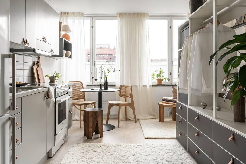 découvrez nos conseils et idées pour réussir la rénovation d’un studio de 25 m2 : optimisation de l’espace, décoration, aménagement pratique et astuces pour transformer votre petit appartement en un lieu fonctionnel et tendance.