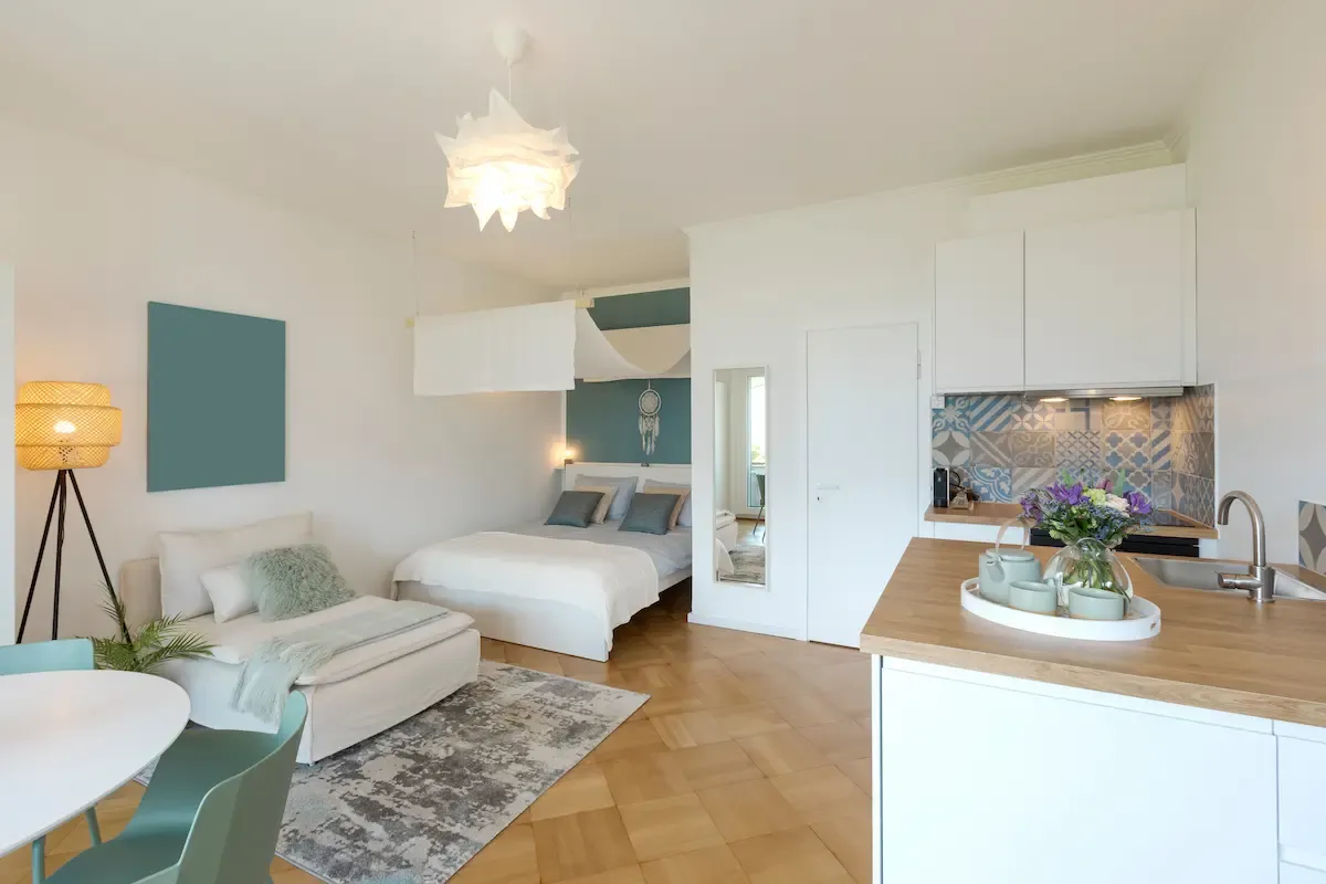 découvrez nos conseils et astuces pour la rénovation de studio : aménagement, optimisation de l'espace, choix des matériaux et inspiration déco pour transformer votre petit appartement en un espace fonctionnel et moderne.