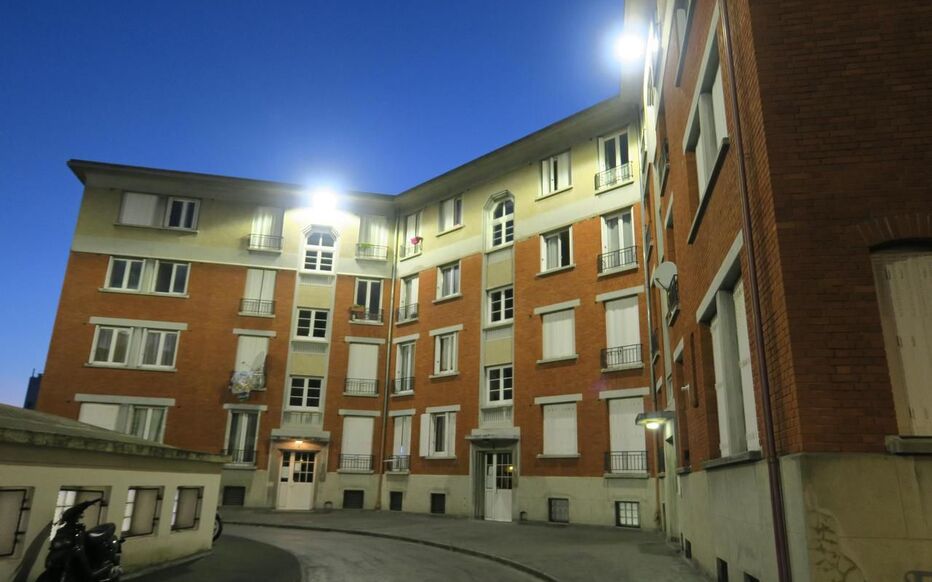 confiez votre projet de rénovation à suresnes à des professionnels qualifiés. travaux de qualité, conseils personnalisés et devis gratuit pour la rénovation intérieure et extérieure de votre maison ou appartement.