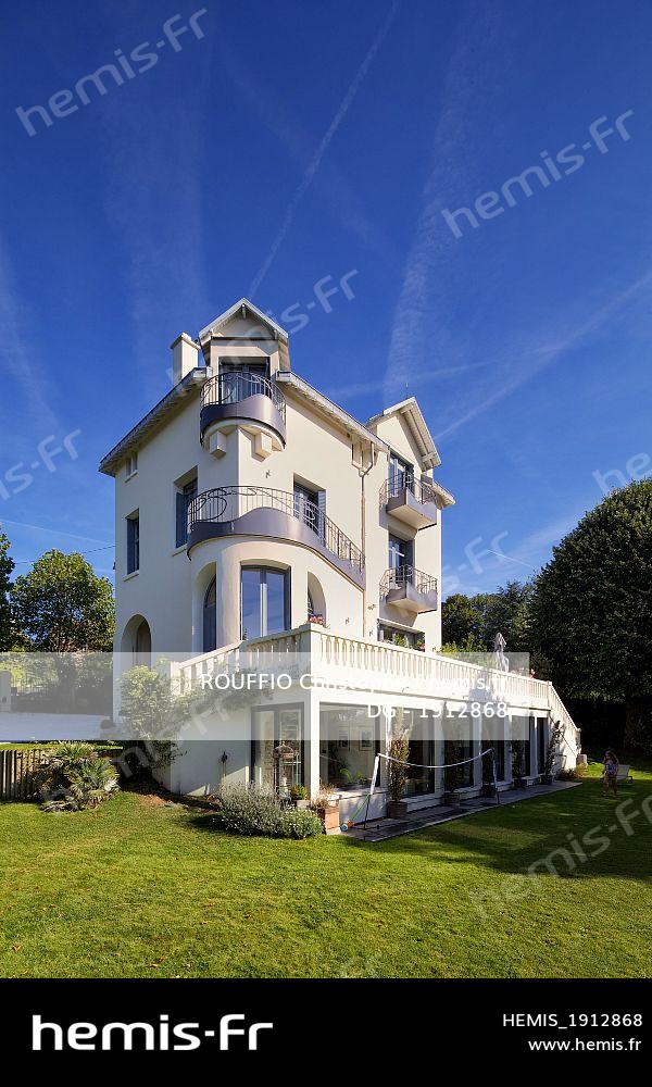 confiez vos rénovations de maison à garches à des experts qualifiés. travaux de qualité, devis gratuit et accompagnement personnalisé pour valoriser votre bien.