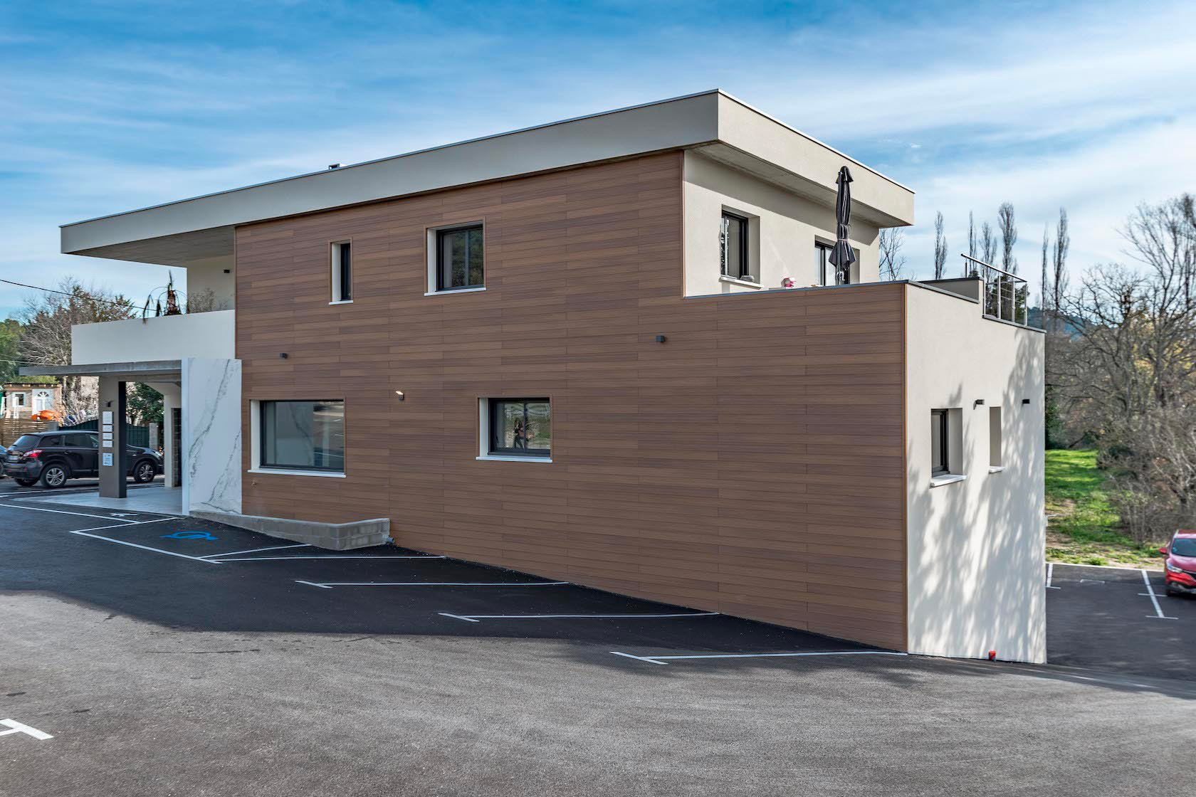 découvrez nos astuces et conseils pratiques pour rénover votre maison ou appartement à petit prix. profitez de solutions économiques pour moderniser votre intérieur sans vous ruiner !