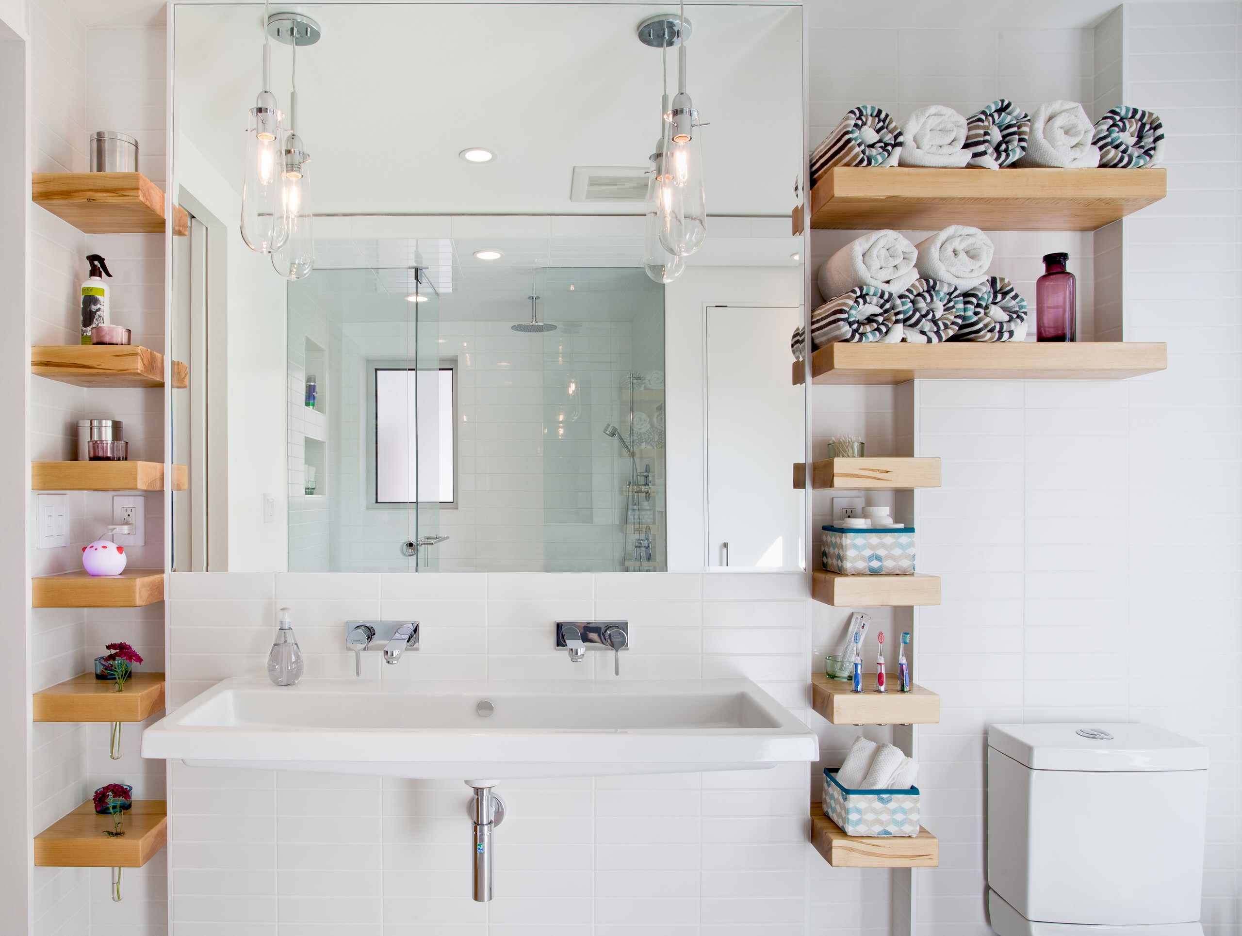 découvrez les meilleures astuces pour rénover votre salle de bain facilement, optimiser l’espace, choisir les bons matériaux et moderniser votre pièce sans dépasser votre budget.
