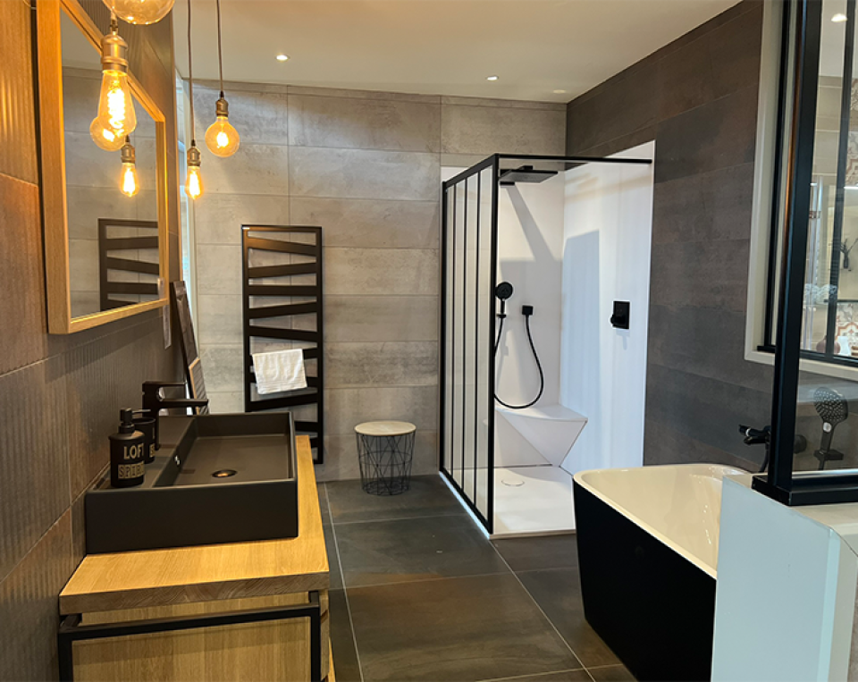 découvrez nos idées et inspirations pour aménager une salle de bains contemporaine alliant élégance, modernité et fonctionnalité. transformez votre espace avec des matériaux tendances et des équipements design.