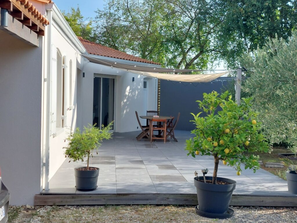 découvrez nos tarifs compétitifs pour la peinture de façade à sèvres. obtenez un devis personnalisé et embellissez votre maison avec des professionnels qualifiés. qualité, rapidité et satisfaction garanties.