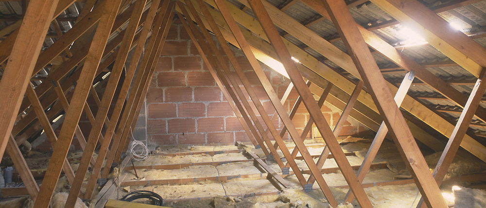 découvrez comment optimiser votre espace avec la transformation de combles : conseils, idées d’aménagement et tout ce qu’il faut savoir pour gagner des mètres carrés utiles et valoriser votre maison.