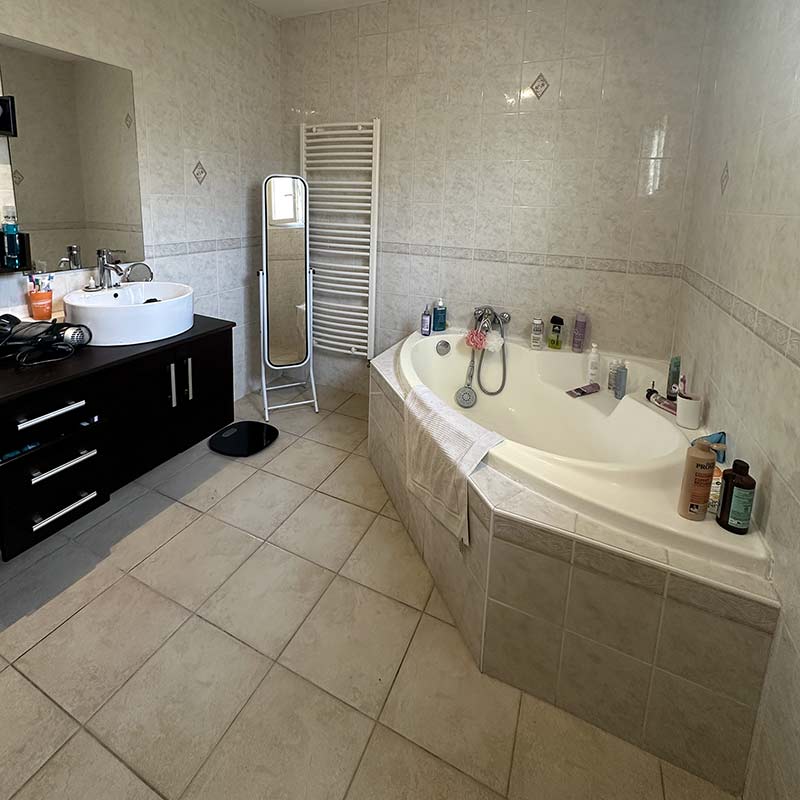 découvrez nos solutions sur mesure pour la transformation de salle de bain à neuilly : rénovation complète, modernisation, optimisation de l'espace et choix de matériaux de qualité pour un intérieur élégant et fonctionnel.