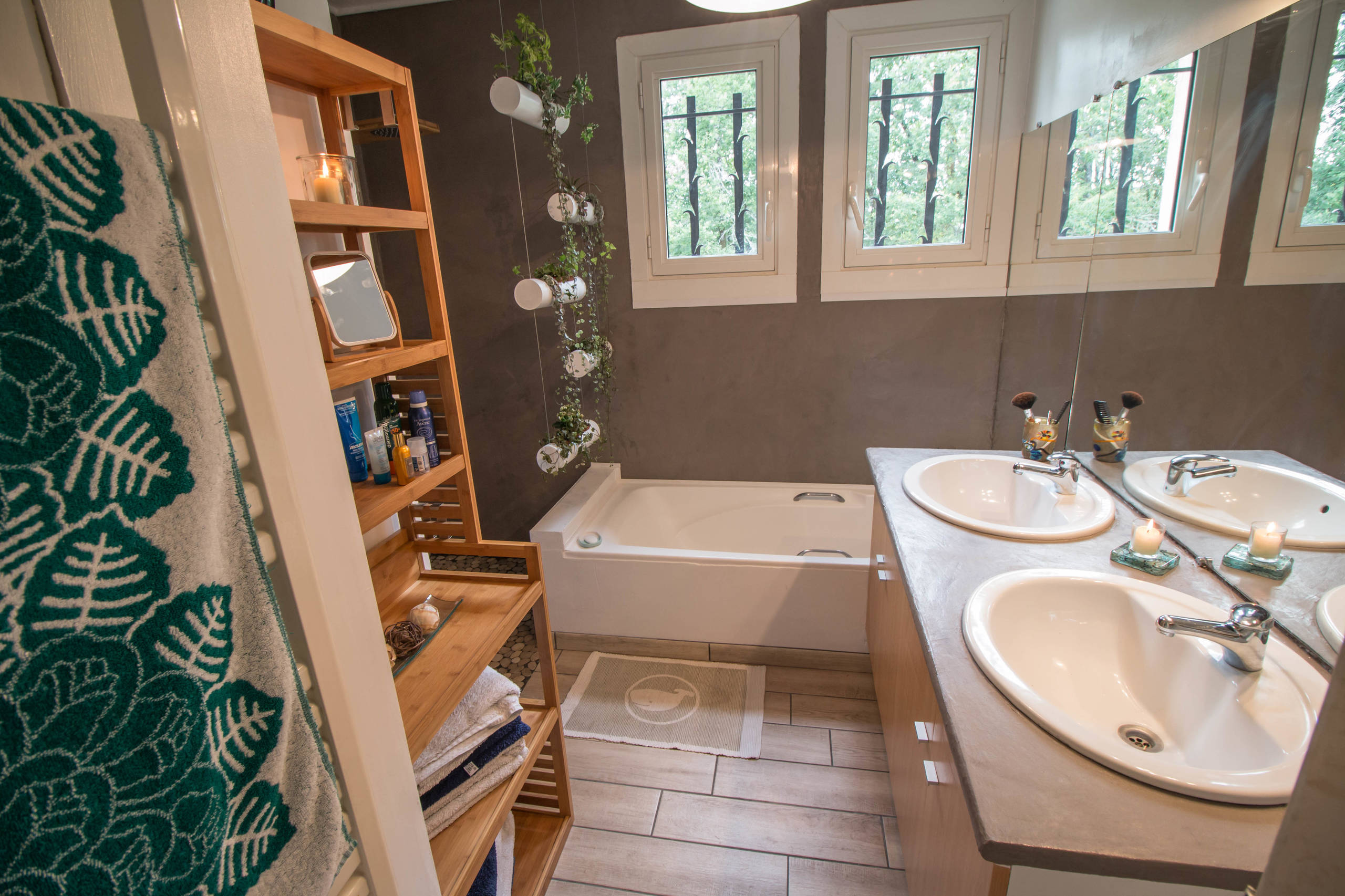 découvrez comment réussir la transformation de votre salle de bains avec nos conseils, idées déco et astuces pour un espace moderne, pratique et élégant.